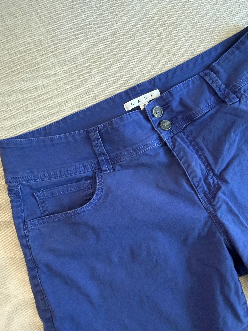 CAbi Lou Bermuda Shorts #830 Nautical Blue Two Button Board Long Size 12 - Picture 2 of 6
